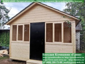 4x4steklo24-039_300x225 image Закрытая застекленная беседка 4х4. Дверь железная по центру. Задняя и левая стенки глухие. Стекла с 2-х сторон
